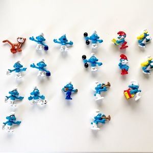 18 piece Smurf Figure Toy Play Set Collectable Vintage